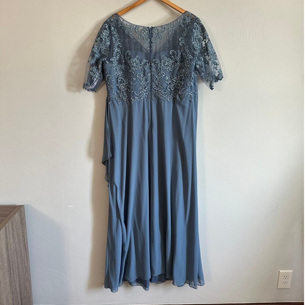 Oleg Cassini Steel Blue Chiffon & Lace Empire Waist Beaded Gown - Picture 4 of 10